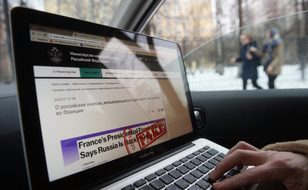 В России вступили в силу законы о фейковых новостях и оскорблении власти